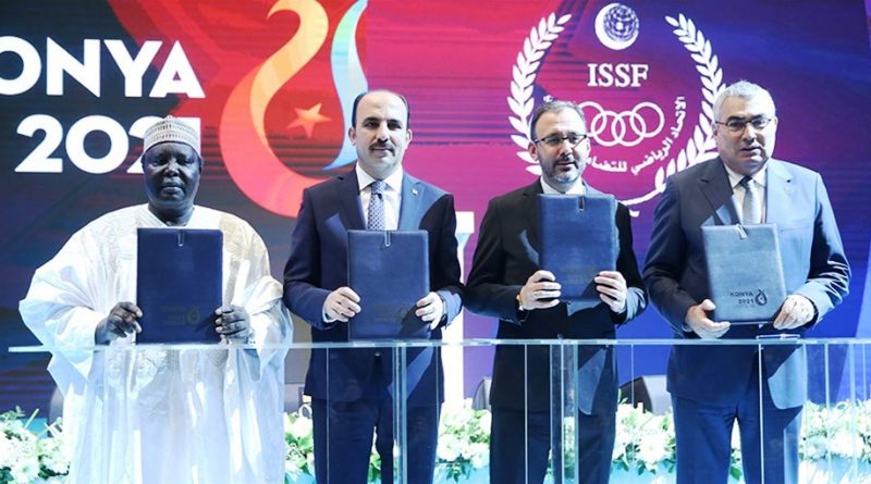 2021 İslami Dayanışma Oyunları'nın ev sahibi şehir sözleşmesi imza töreni, Selçuklu Kongre Merkezi'nde düzenlendi. 